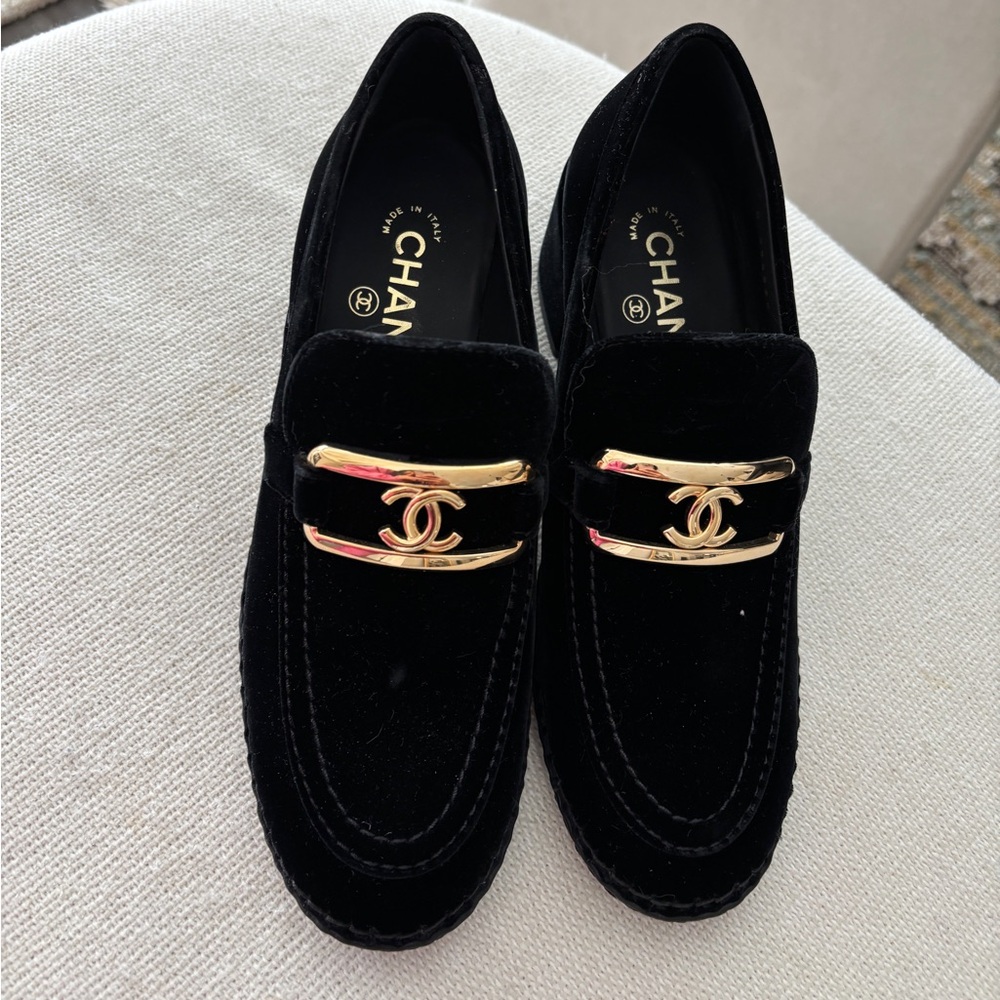 Chanel velvet loafer 37.5
